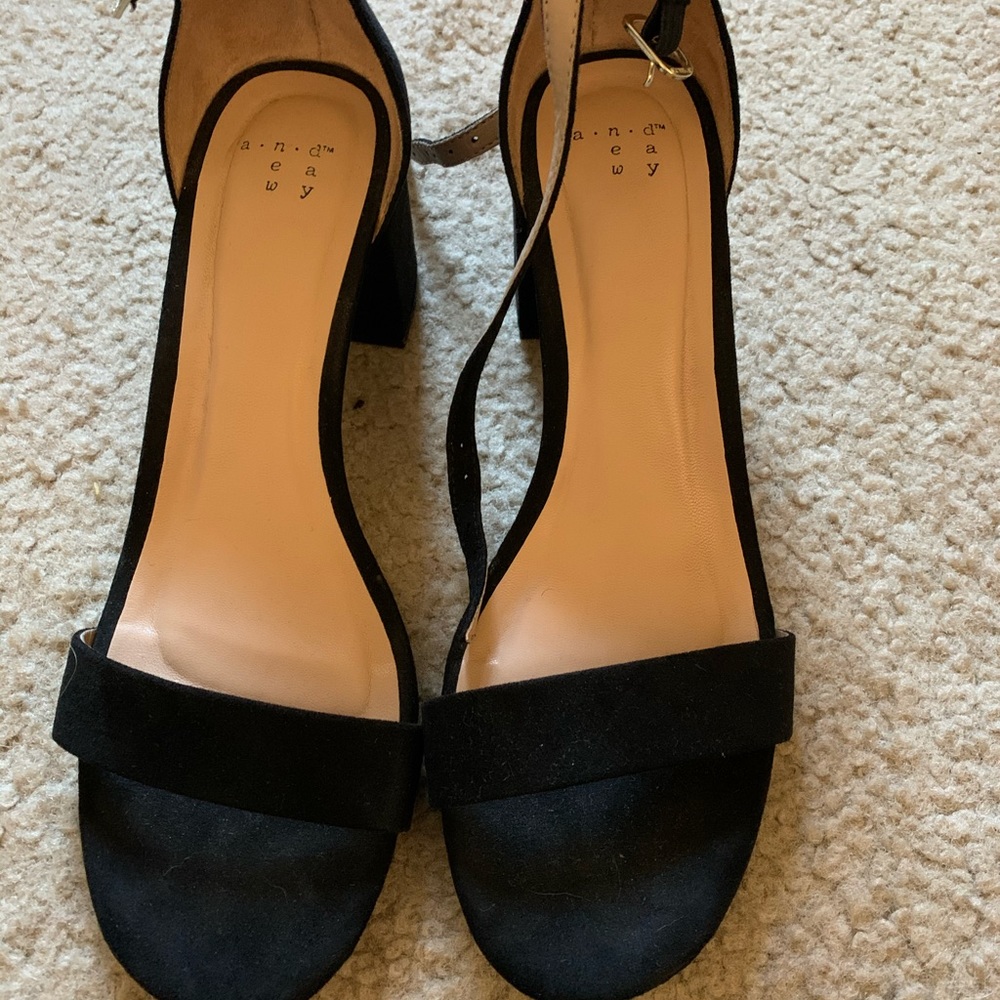 Cute black strappy a new day heels